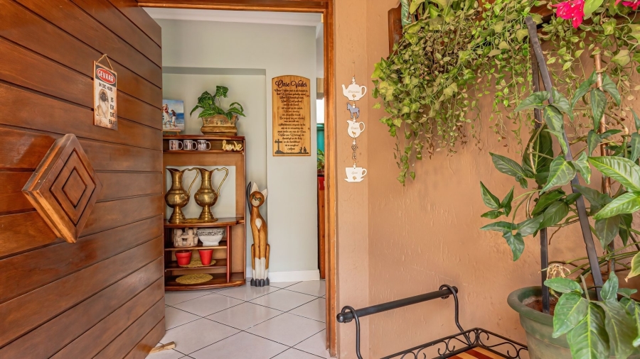 3 Bedroom Property for Sale in Boschdal North West